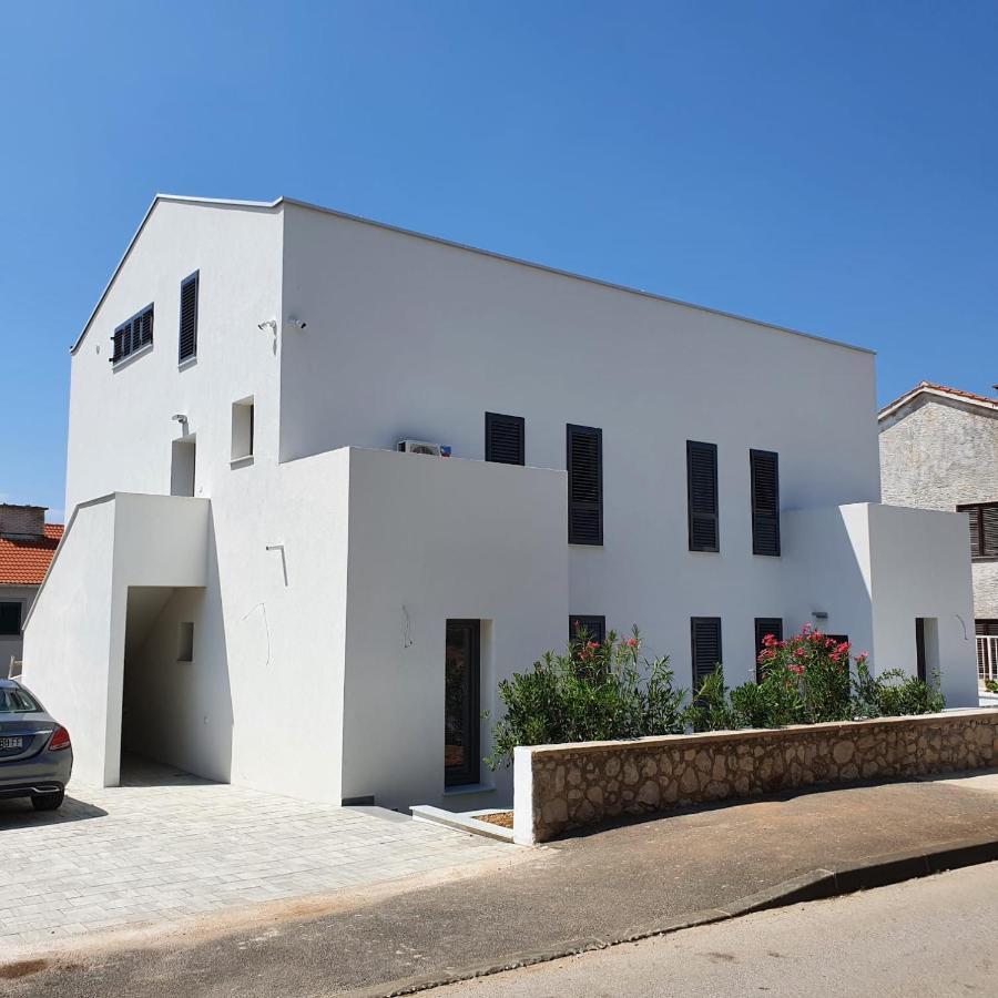 Villa Aquamarine Apartments Novalja Εξωτερικό φωτογραφία