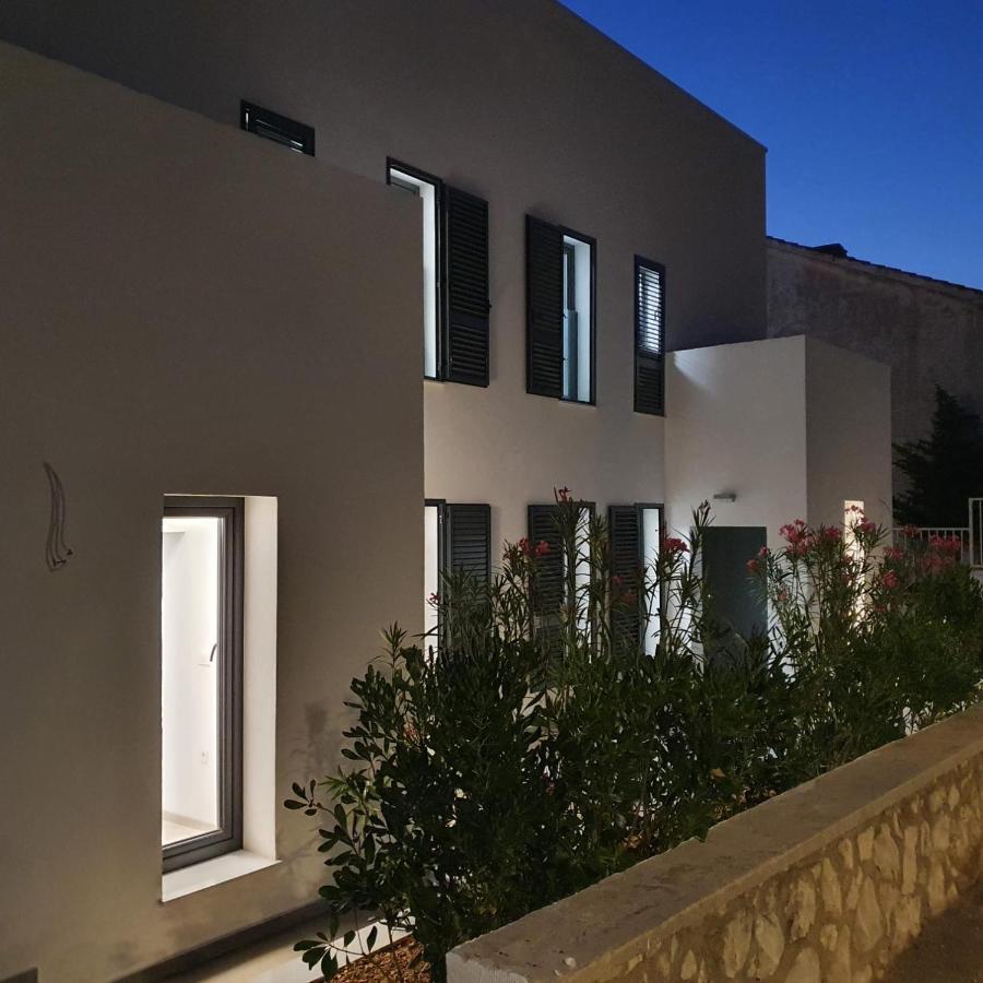 Villa Aquamarine Apartments Novalja Εξωτερικό φωτογραφία