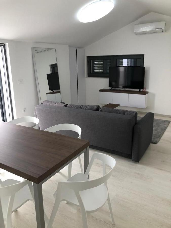 Villa Aquamarine Apartments Novalja Εξωτερικό φωτογραφία